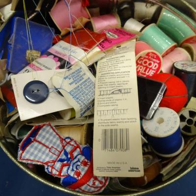 LOT 85. BUTTONS AND SEWING GEAR