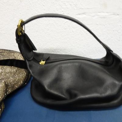 LOT 87. HAND BAGS