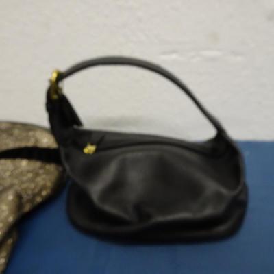 LOT 87. HAND BAGS