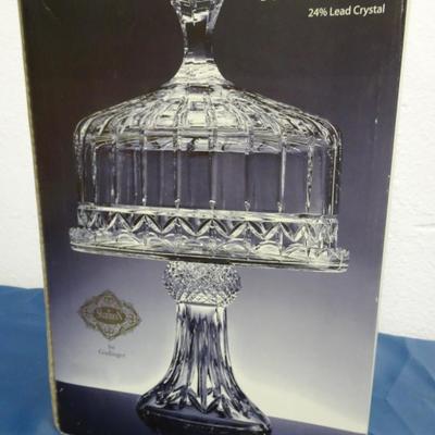 LOT 88. SHANNON CRYSTAL CAKE PLATE