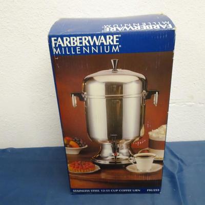 LOT 90. FARBERWARE COFFEE POT
