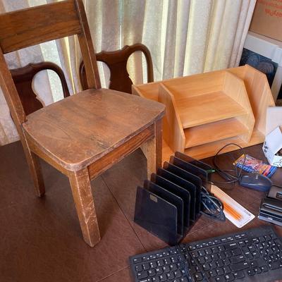 LR35-Small chair plus office supplies