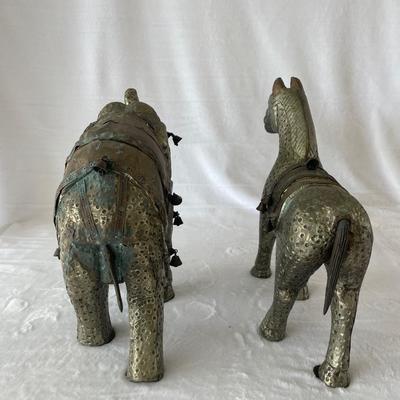 Uniquely Detailed Metal India Horse & Elephant  (D-NM)