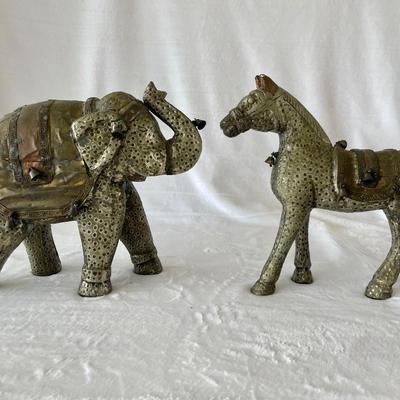 Uniquely Detailed Metal India Horse & Elephant  (D-NM)