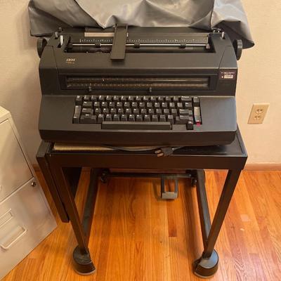 MB18-Typewriter, small desk on wheels, file cabinet and file organizer
