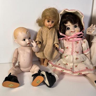 Lot of 7 Vintage Dolls Porcelain, Campbellâ€™s Soup