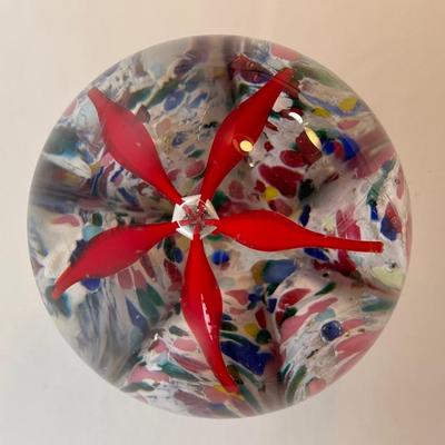 Lot 14 Unbranded Flower paperweight