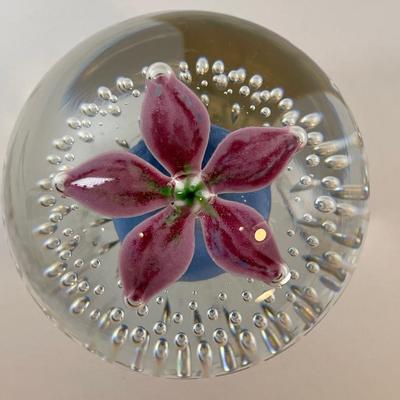 Lot 19 Made by Me flower paperweight
