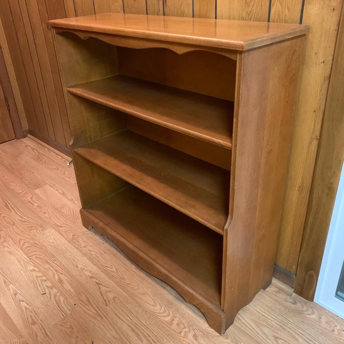 Wood Shelving Unit (KHS)