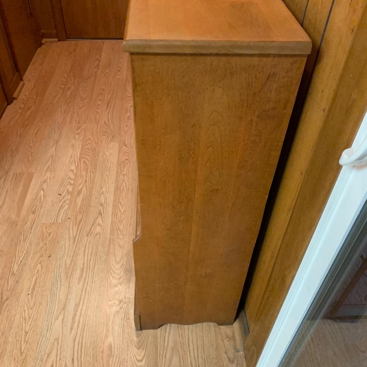 Wood Shelving Unit (KHS)