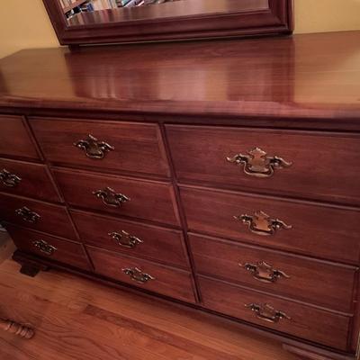3B15-Dresser with mirror