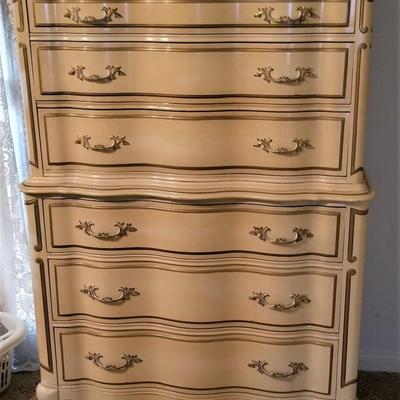 Lot #120  Vintage French Provincial Style Large Chest of Drawers