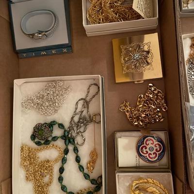 3B16-Costume jewelry lot