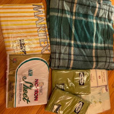 3B31-Misc Lot