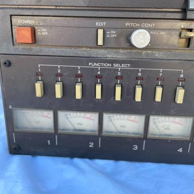 LOT 8  TASCAM 8 CHANNEL RECORDER/REPRODUCER