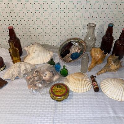 D9-Shells and old bottles