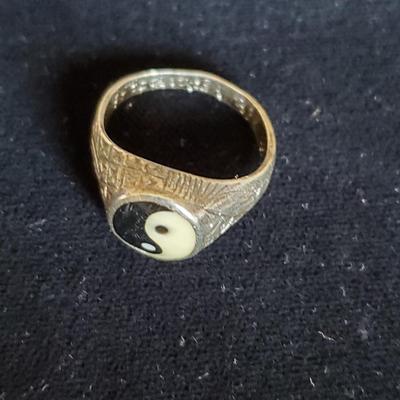 Yin Yang Ring