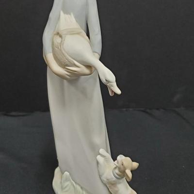 Lladro - Girl with Goose and Dog