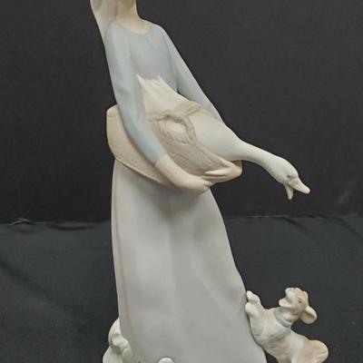 Lladro - Girl with Goose and Dog