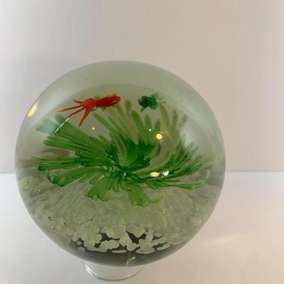 Lot 50 Fish Paperweight