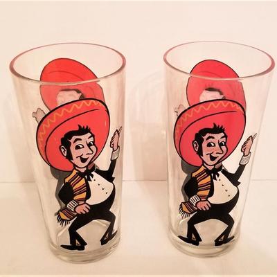 Lot #136  Lot of 2 vintage PANCHO'S Glasses