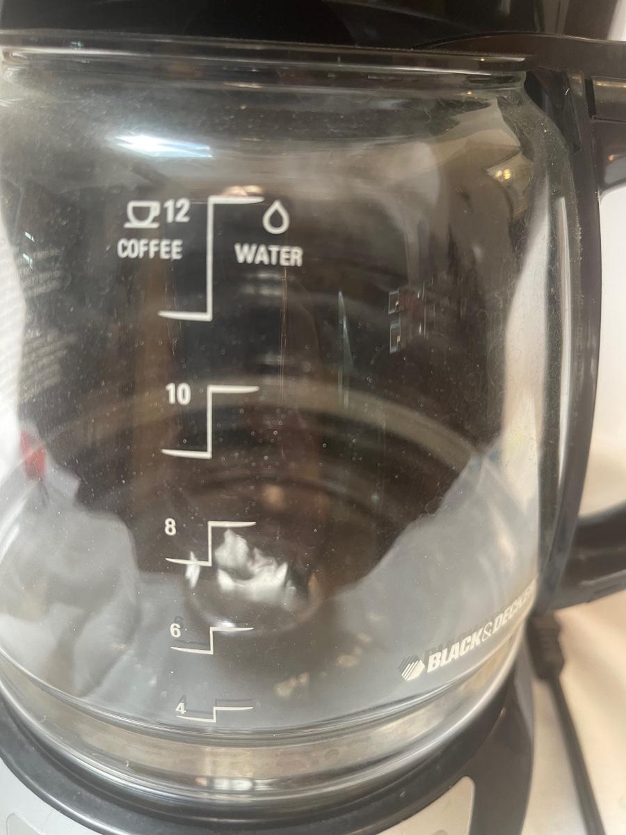 Black and Decker 12 cup programable coffee maker