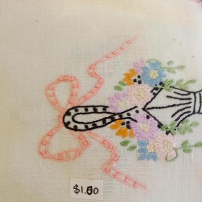 LOT 100  VINTAGE HAND EMBROIDERED LINENS