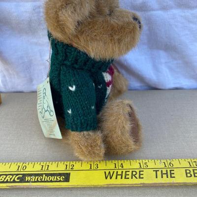 Poseable teddy bear