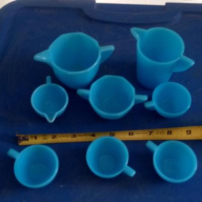 LOT 105  OLD CHILD'S BLUE GLASS TEA SET