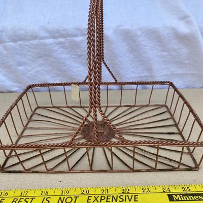 Marble paper towel holder and copper wire basket