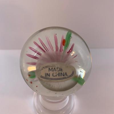 Lot 58 Vintage Chinese paperweight