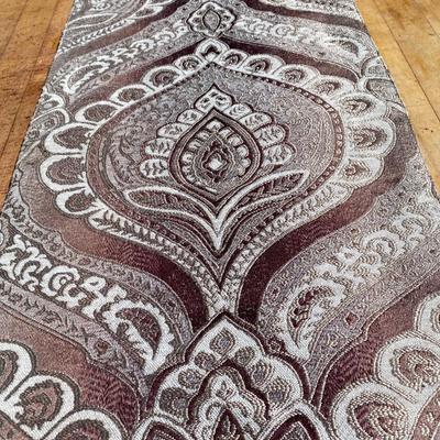 Table runner