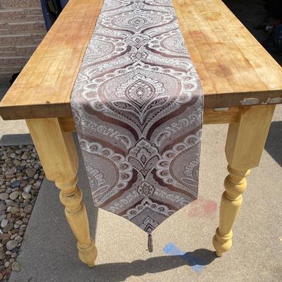 Table runner