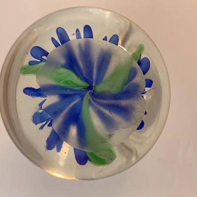 Lot 61 Unbranded Blue flower