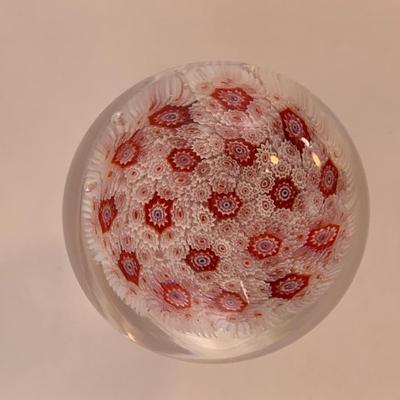 Lot 64 Vintage mini paperweight