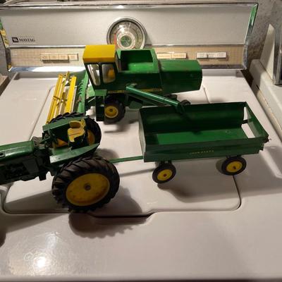 W8-John Deere Equipment