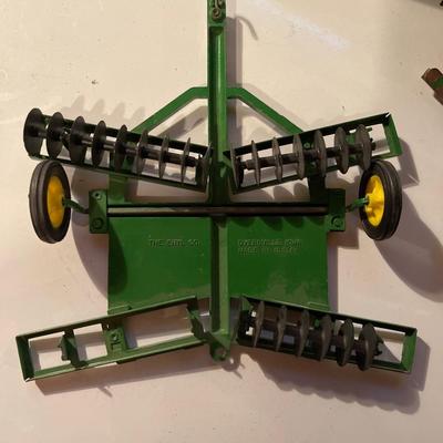 W9-John Deere equipment