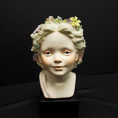 Cybis Bust - Robyn -- Rare