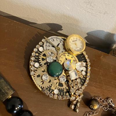 14 piece bohemian style quality vintage jewelry lot