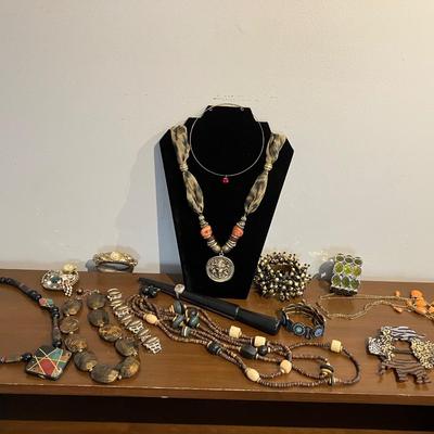 14 piece bohemian style quality vintage jewelry lot