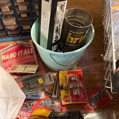 W18-Miscellaneous hardware and tool lot