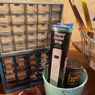 W18-Miscellaneous hardware and tool lot