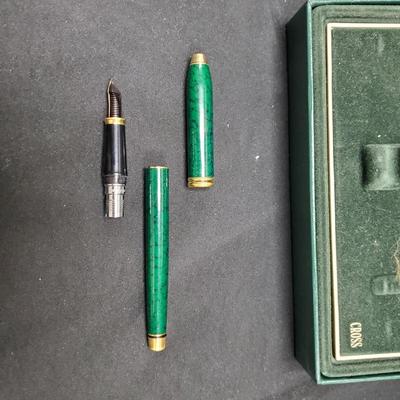 Boxed Cross Pen