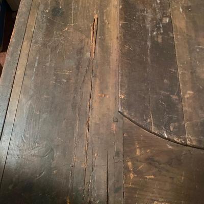 T1 Wooden chest, has damage to the wood that is pictured