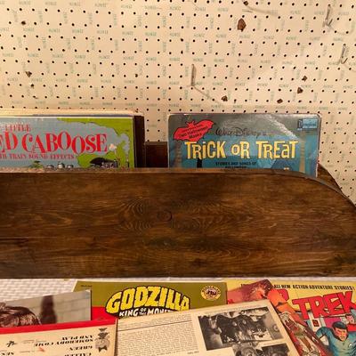 Z24-Record and record shelf