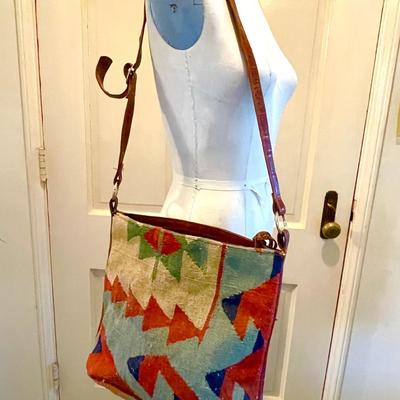 LOT 214   VINTAGE BLANKET CARPET SHOULDER BAG.  DESIGNER MARCO ARNE?