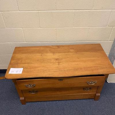 Short Dresser with 2 Drawers