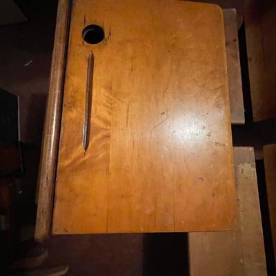 T33-Antique School Desks