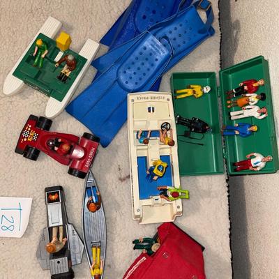 T28-Misc Toy Lot
