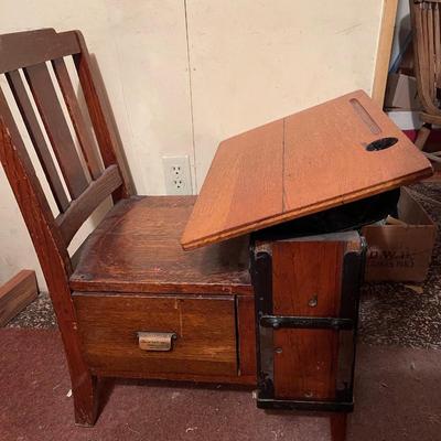 T26-Small school desk